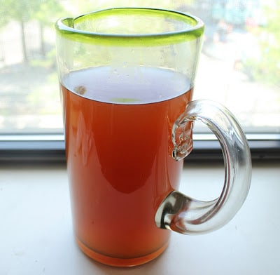 step-by-step-lemon-mint-iced-tea-with-rum