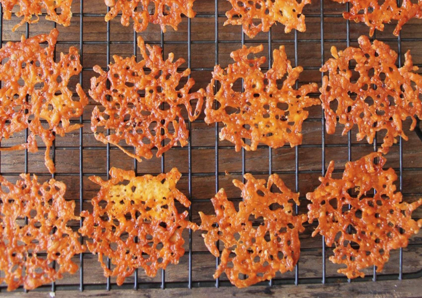 manchengo-crisps-with-serrano-ham-quince-marcona-almonds-step-4