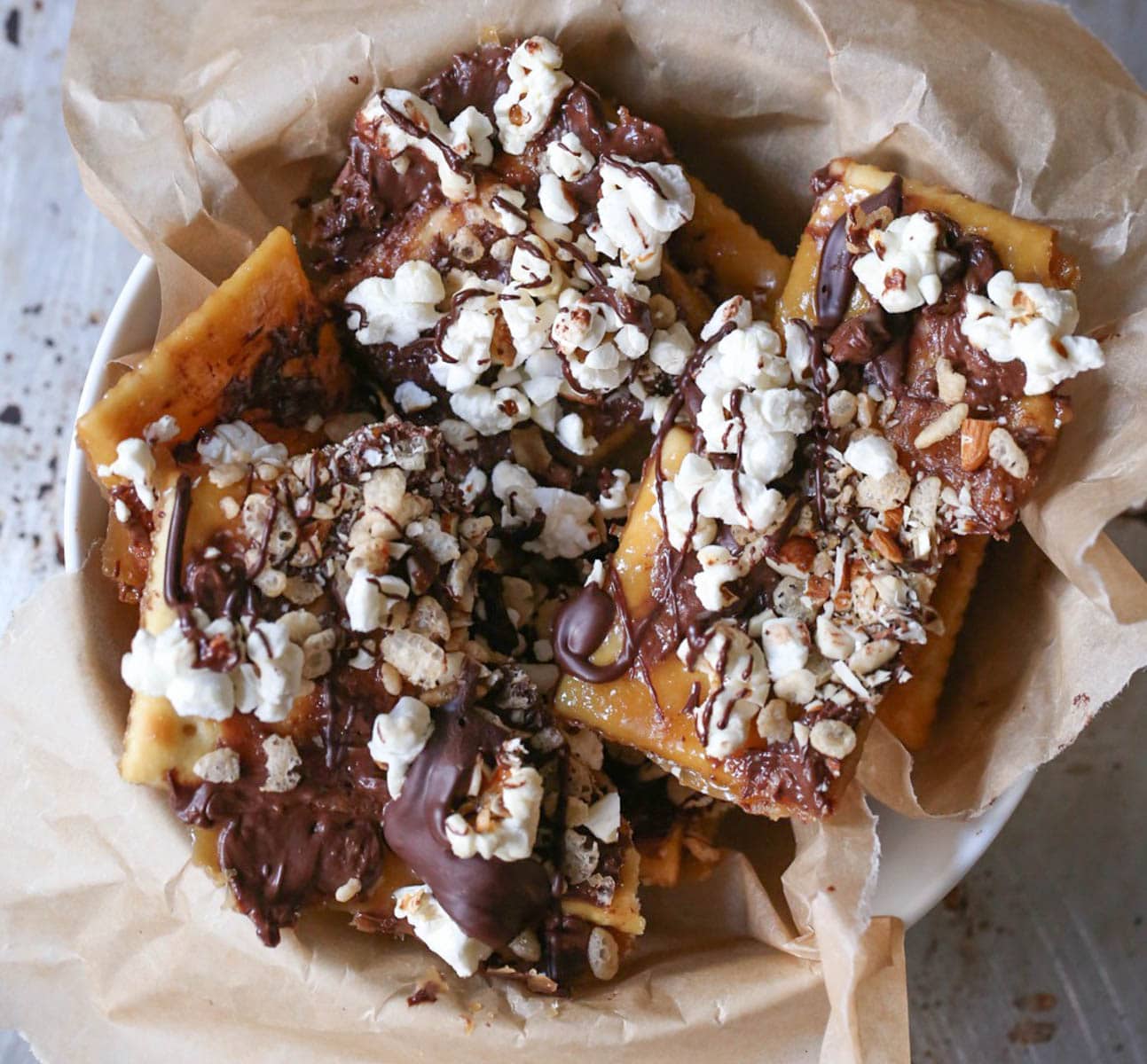 Fully-Loaded-Toffee-Saltines-8