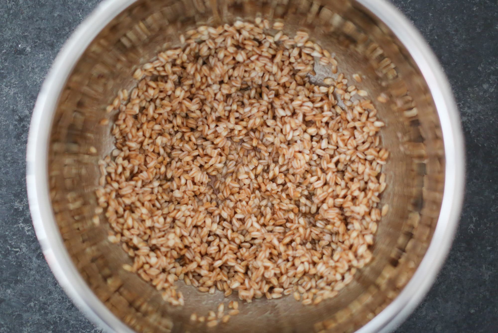 Roasted Cauliflower and Farro Salad with Sun-Dried Tomatoes